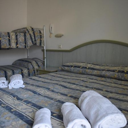Hotel Ginevra E Residence Cattolica Zewnętrze zdjęcie