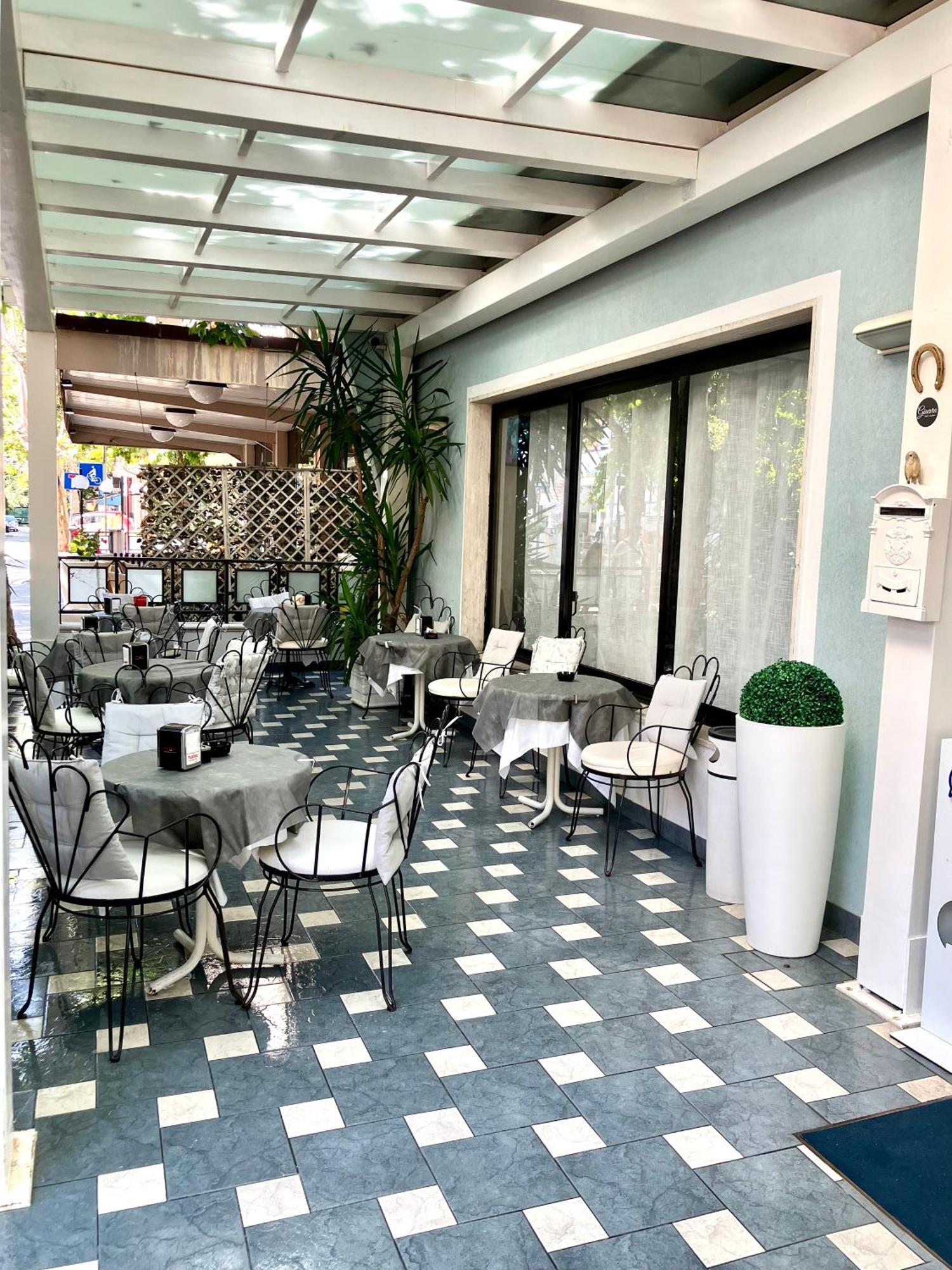 Hotel Ginevra E Residence Cattolica Zewnętrze zdjęcie